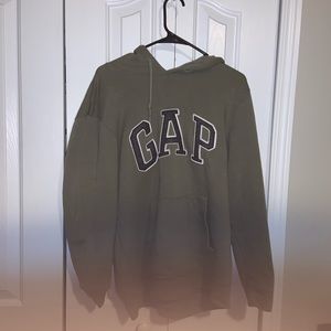 Gap sweatshirt